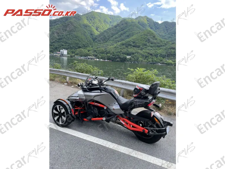 BRP CAN-AM SPYDER F3 S - фото 1