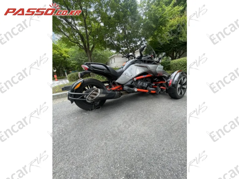 BRP CAN-AM SPYDER F3 S - фото 4