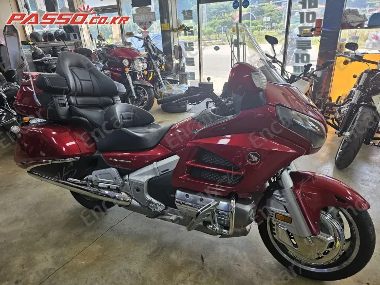 HONDA GOLDWING 1800 - фото 0