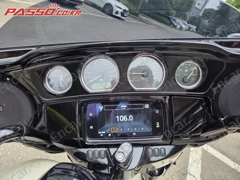 HARLEY-DAVIDSON FLHXS STREET GLIDE SPECIAL - фото 3