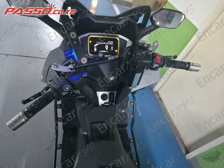 HONDA FORZA 350 - фото 3