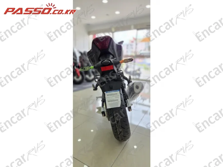 YAMAHA MT 03 - фото 2