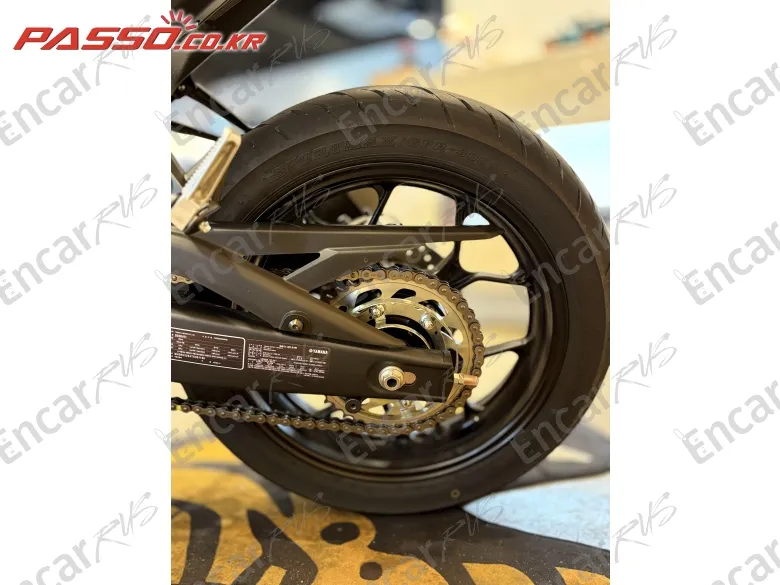 YAMAHA YZF R3 - фото 5