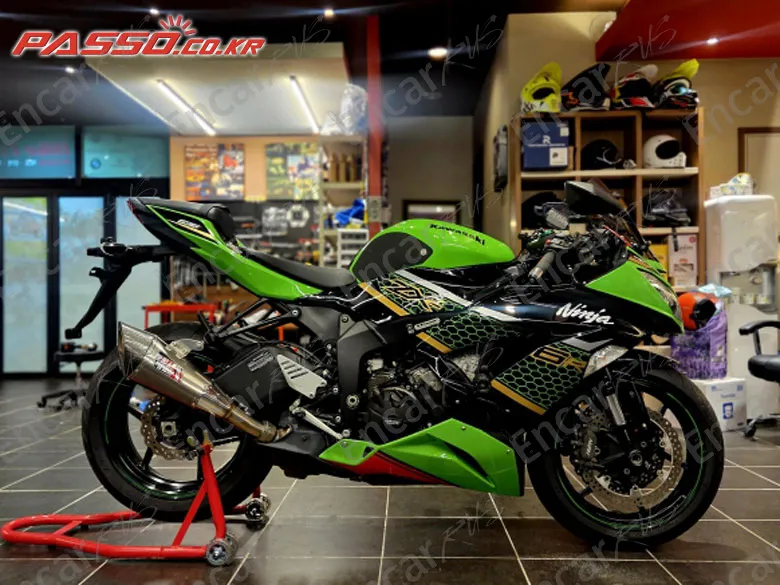 KAWASAKI ZX 6 R - фото 0