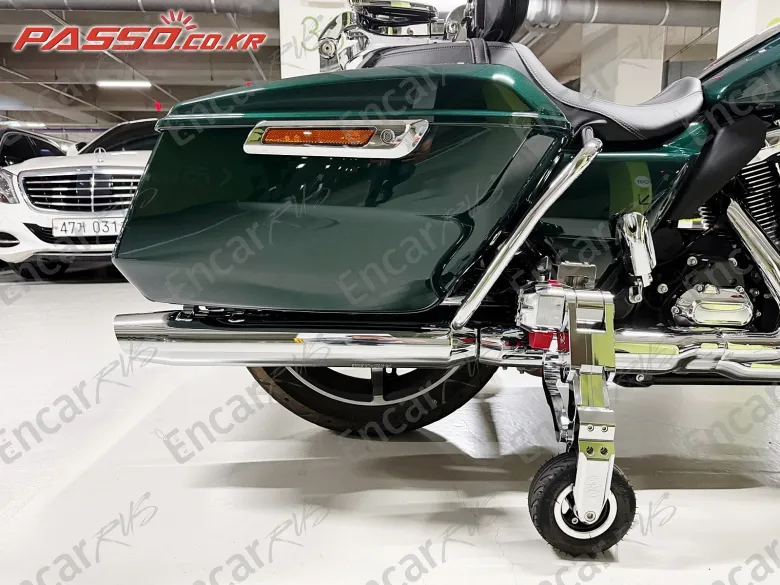 HARLEY-DAVIDSON FLTR - фото 6