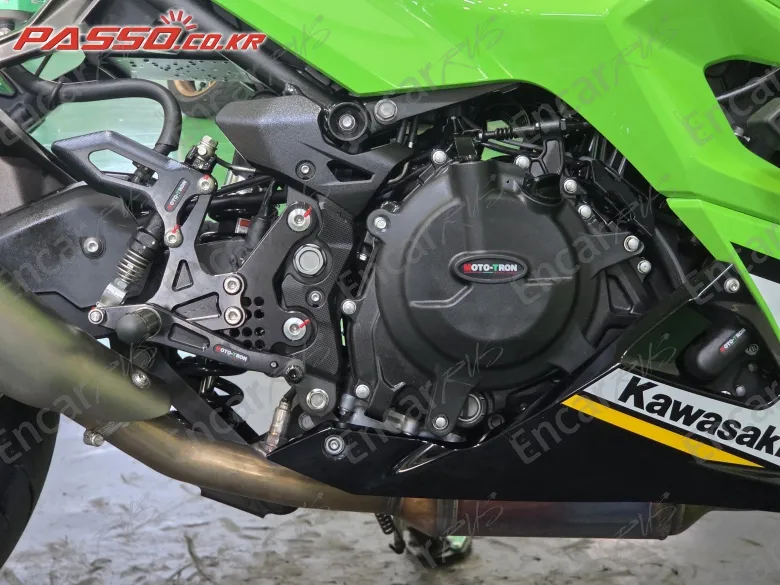 KAWASAKI ZX 500 R - фото 4