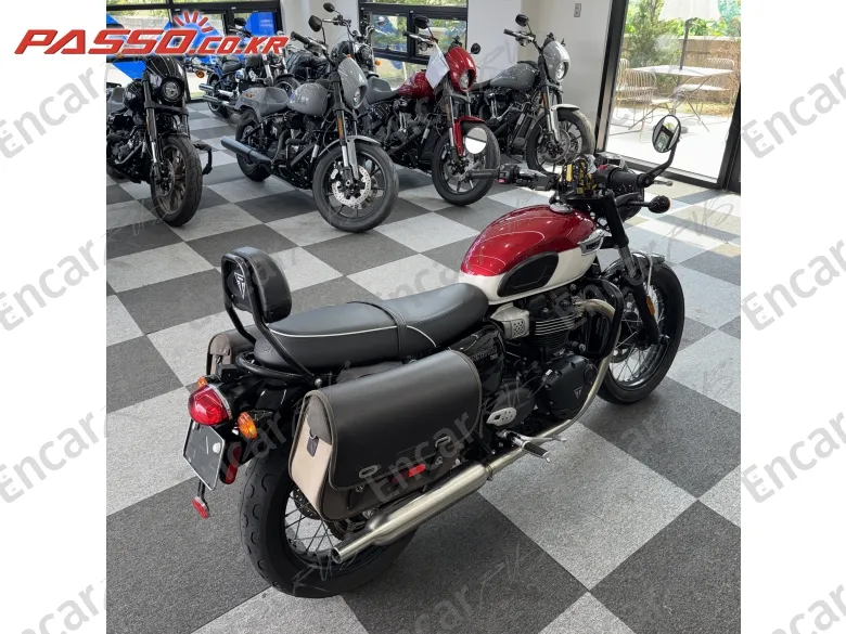 TRIUMPH BONNEVILLE T100 - фото 2