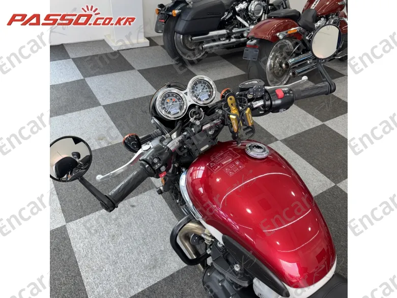TRIUMPH BONNEVILLE T100 - фото 3