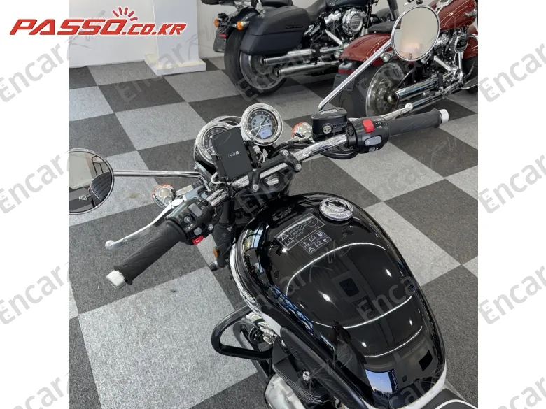Triumph Bonneville T120 - фото 3