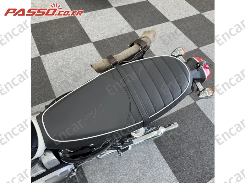 Triumph Bonneville T120 - фото 6