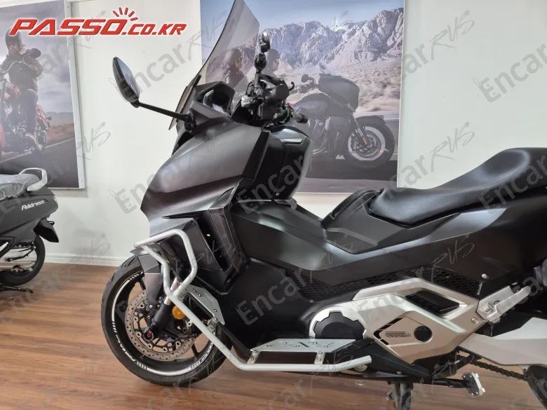 Honda Forza 750 - фото 3
