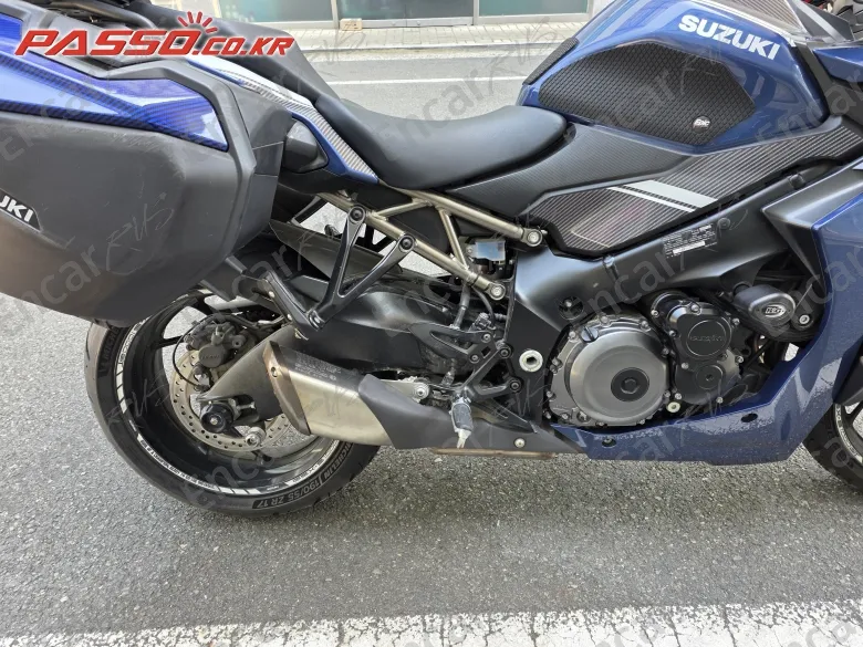Suzuki Gsx S 1000 Gt - фото 4