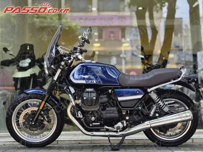MOTO GUZZI V7 850 SPECIAL - фото 1