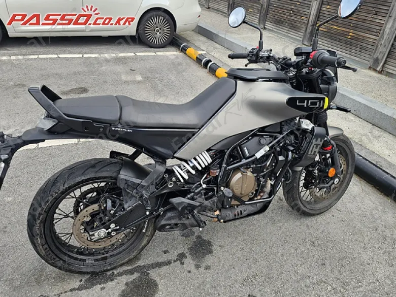 Husqvarna Svartpilen 401 - фото 0