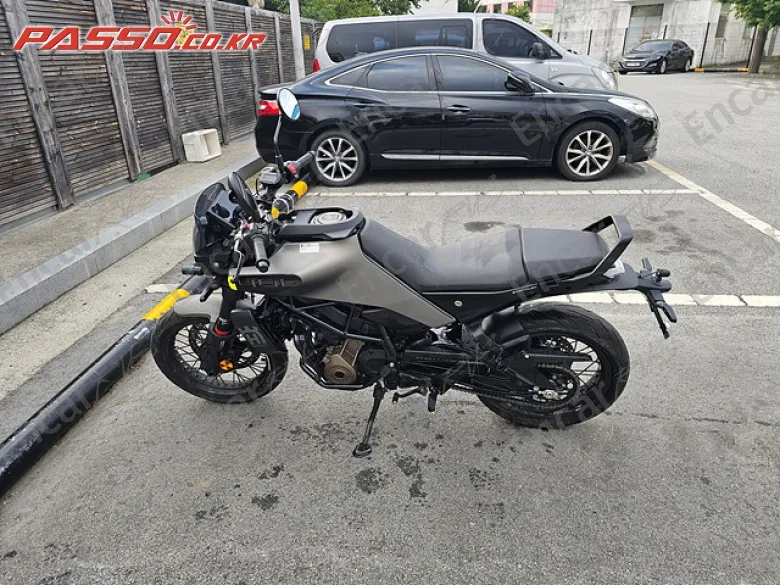 Husqvarna Svartpilen 401 - фото 1