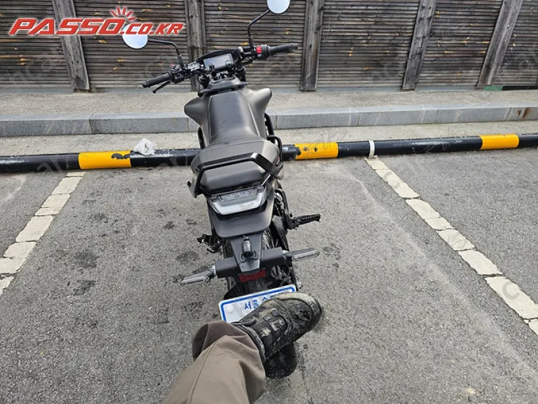 Husqvarna Svartpilen 401 - фото 2