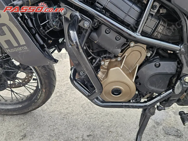 Husqvarna Svartpilen 401 - фото 4