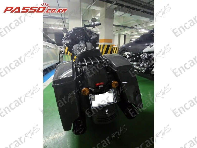 HARLEY-DAVIDSON ROAD GLIDE SPECIAL - фото 2