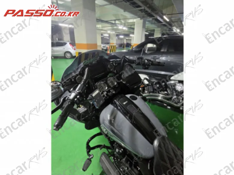 HARLEY-DAVIDSON ROAD GLIDE SPECIAL - фото 3