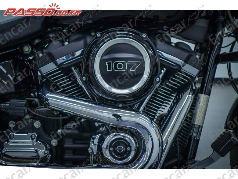 HARLEY-DAVIDSON SPORT GLIDE - фото 4