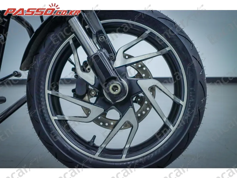 HARLEY-DAVIDSON SPORT GLIDE - фото 5