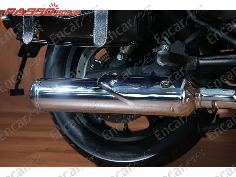 ROYAL ENFIELD SUPER METEOR 650 - фото 6
