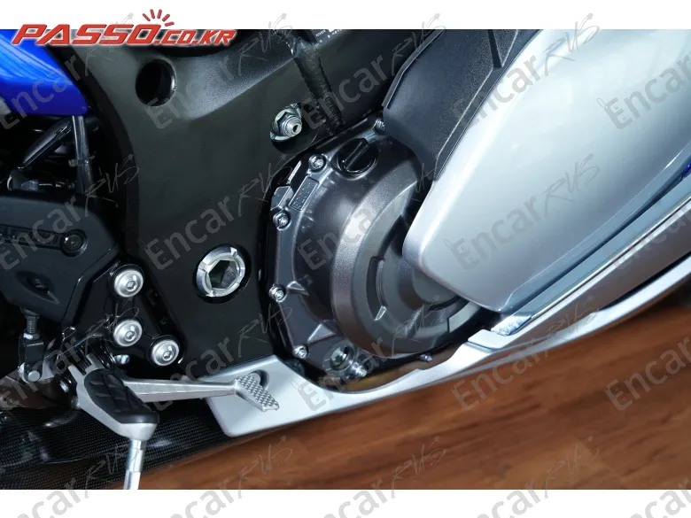 Suzuki Gsx R 1300 Hayabusa - фото 4