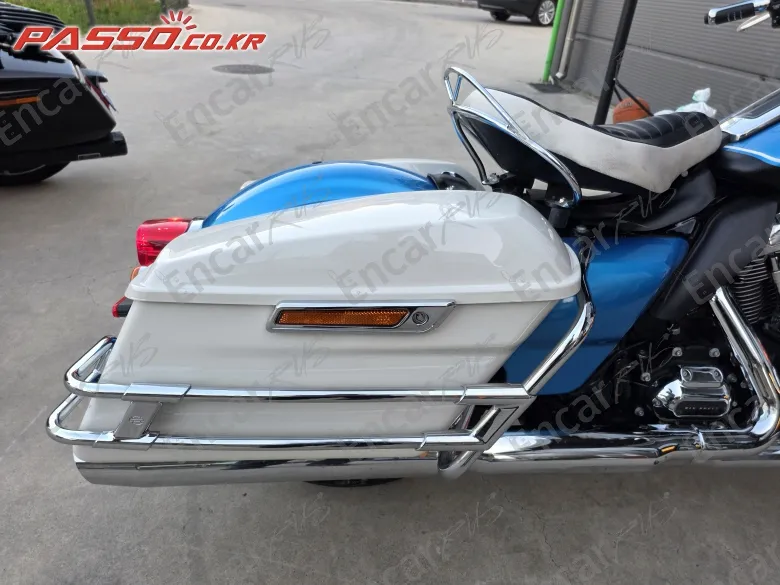 Harley-Davidson Electra Glide Revival - фото 6