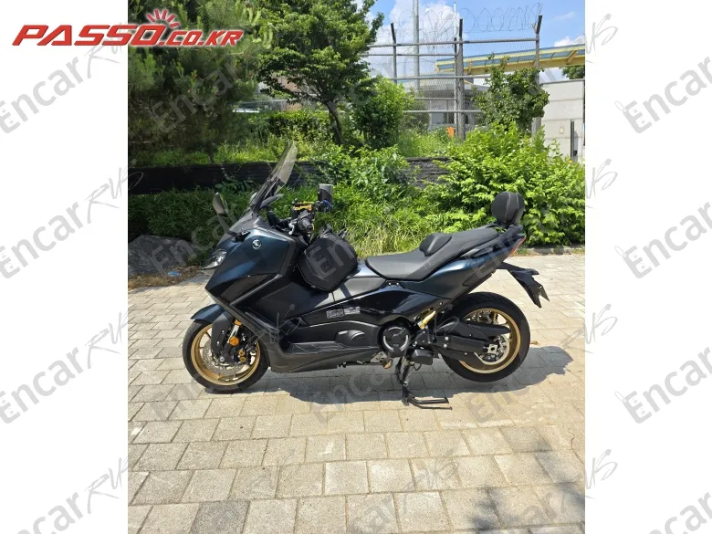 Yamaha T Max 560 - фото 1