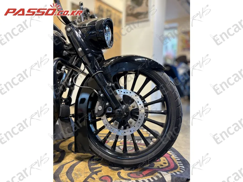 Harley-Davidson Road King Special - фото 5