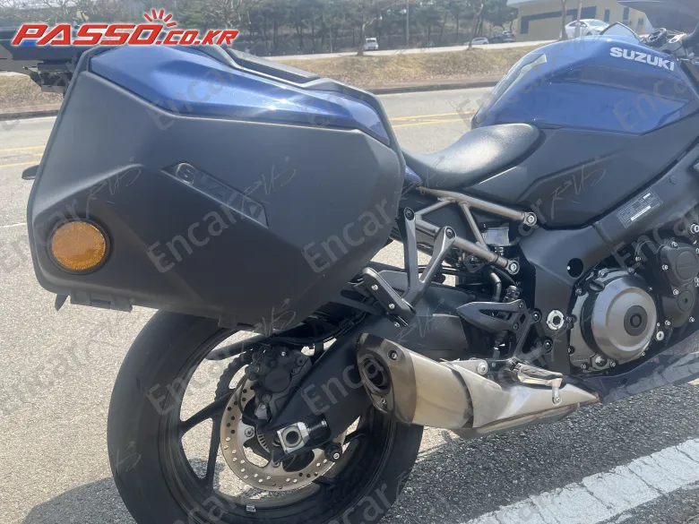 Suzuki Gsx S 1000 Gt - фото 6