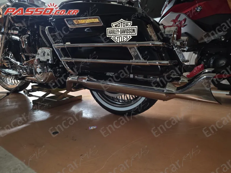 Harley-Davidson Flhr - фото 6