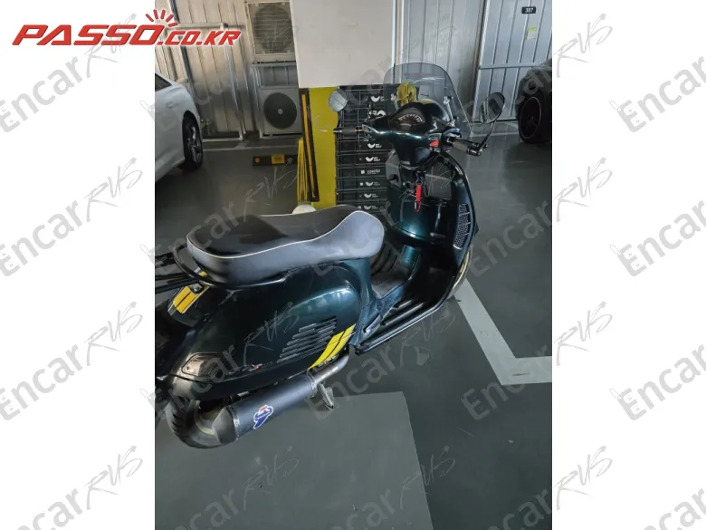 Vespa Gts 300 Super Racing Sixties - фото 1