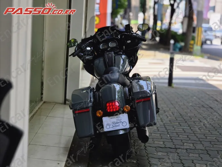 Harley-Davidson Road Glide St - фото 2