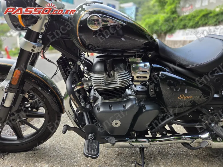 Royal Enfield Super Meteor 650 - фото 5
