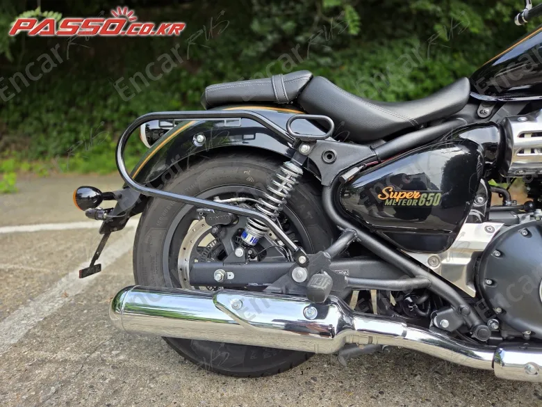 Royal Enfield Super Meteor 650 - фото 6