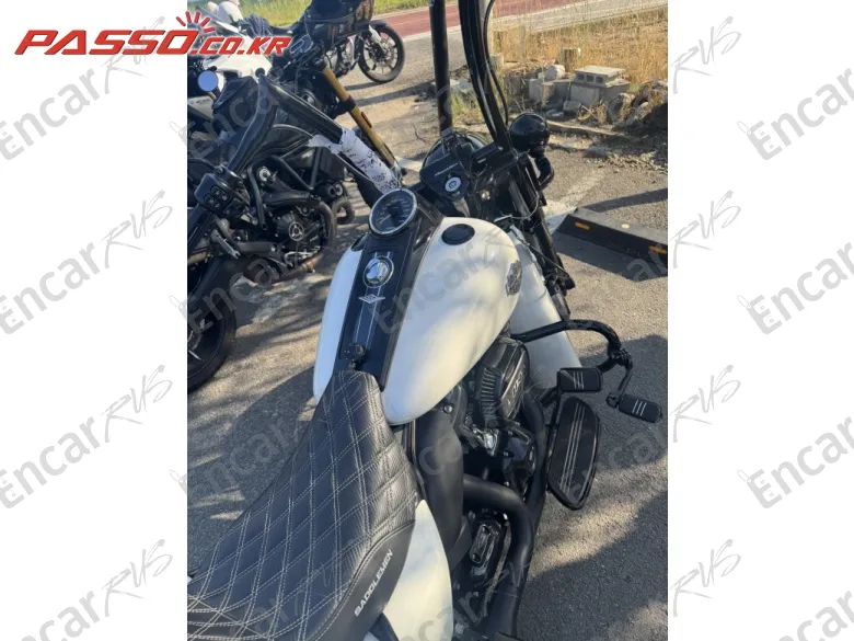 Harley-Davidson Road King Special - фото 4
