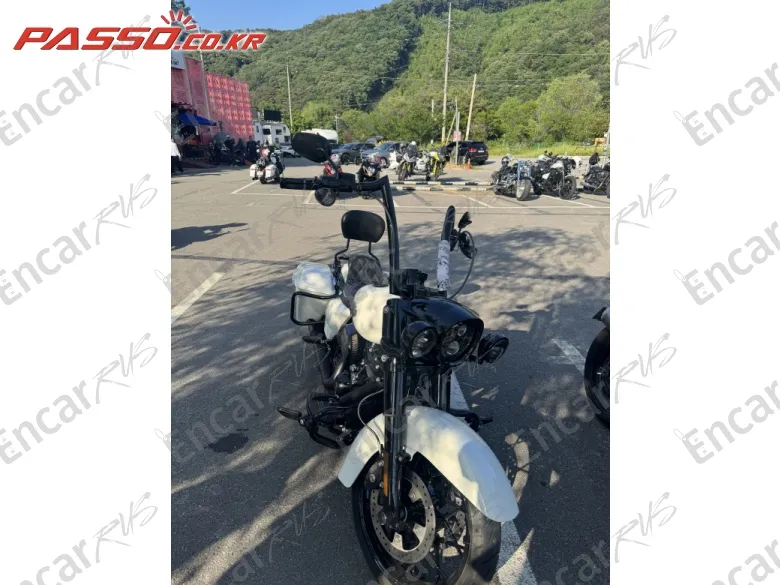 Harley-Davidson Road King Special - фото 5