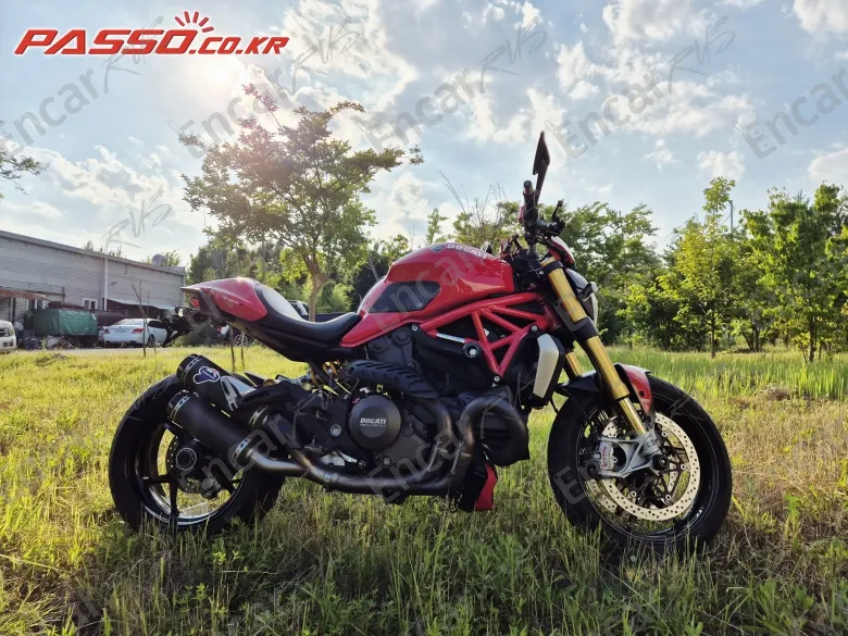 Ducati Monster 1200 S - фото 0