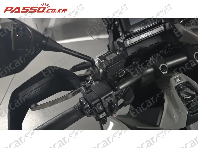 Honda Adv 350 - фото 3