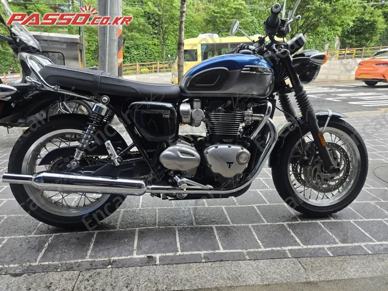 Triumph Bonneville T120 - фото 0
