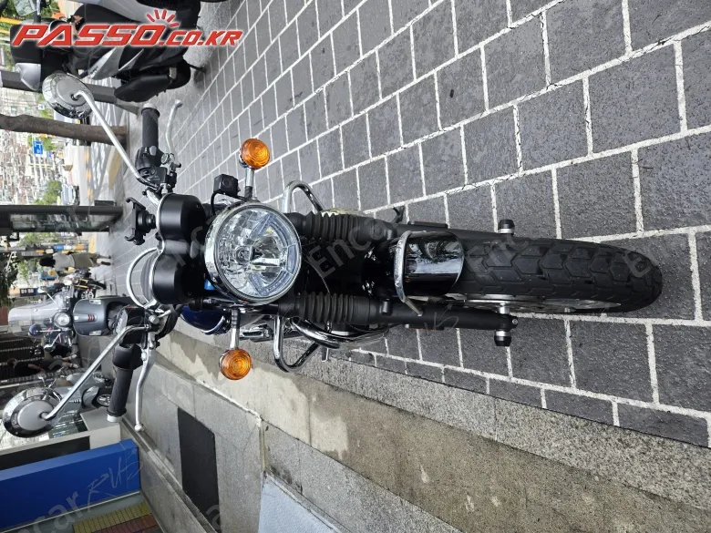 Triumph Bonneville T120 - фото 1