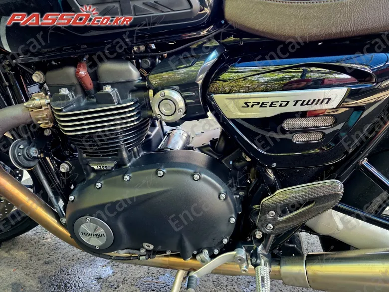 Triumph Speed Twin 1200 - фото 4