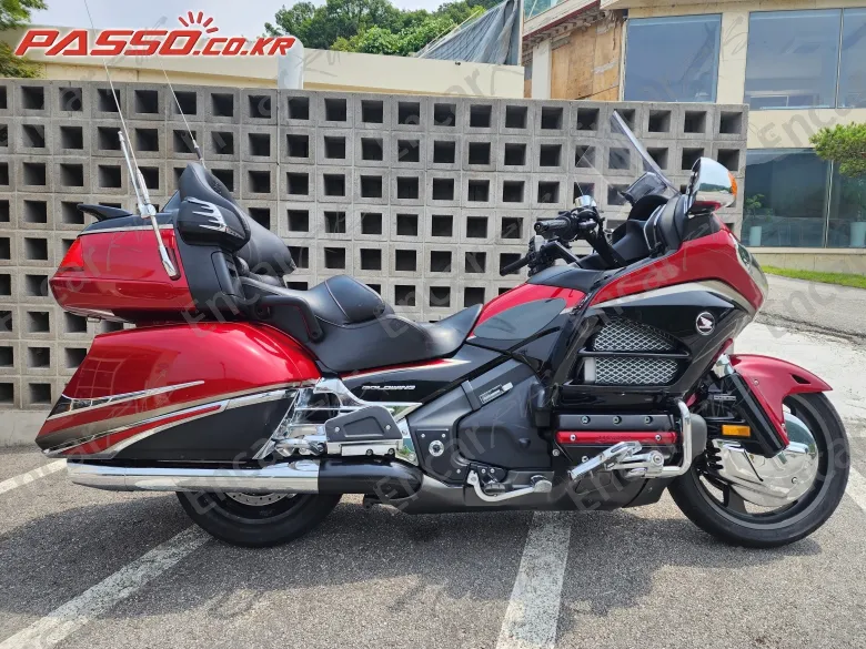 Honda Goldwing 1800 - фото 0