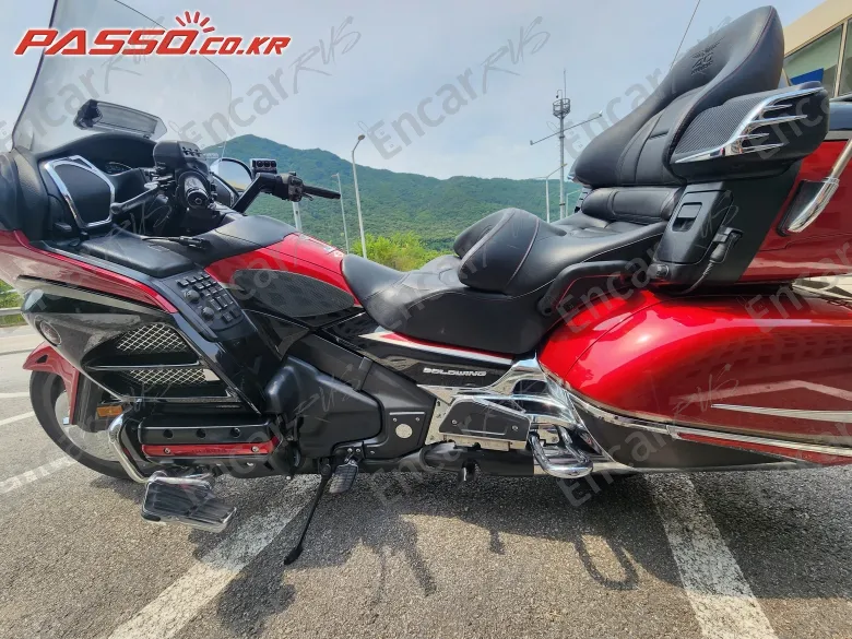 Honda Goldwing 1800 - фото 1