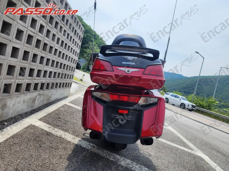 Honda Goldwing 1800 - фото 2