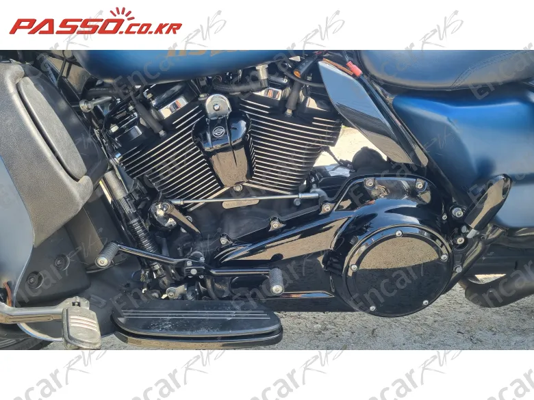 Harley-Davidson Flhx - фото 3