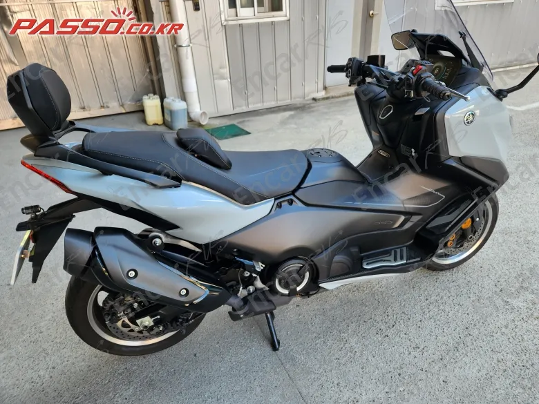 Yamaha T Max 560 - фото 3