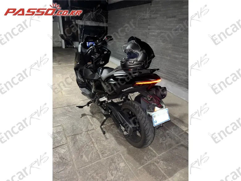 Yamaha T Max 560 - фото 2
