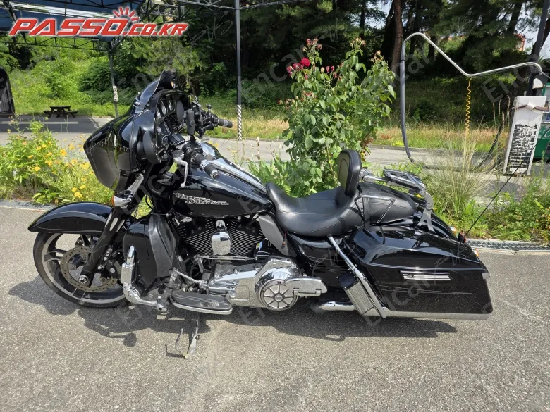 Harley-Davidson Flhx - фото 1